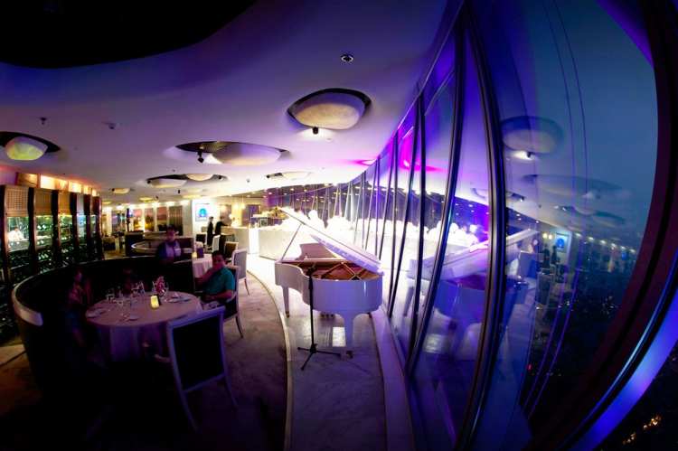 廣州塔盧特斯法國(guó)旋轉(zhuǎn)餐廳