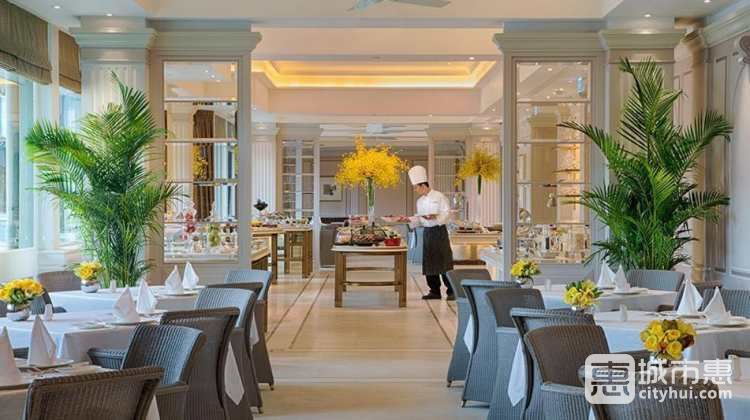 半島酒店-露臺餐廳The Verandah