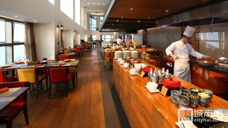 南京金奧費爾蒙酒店全日餐廳