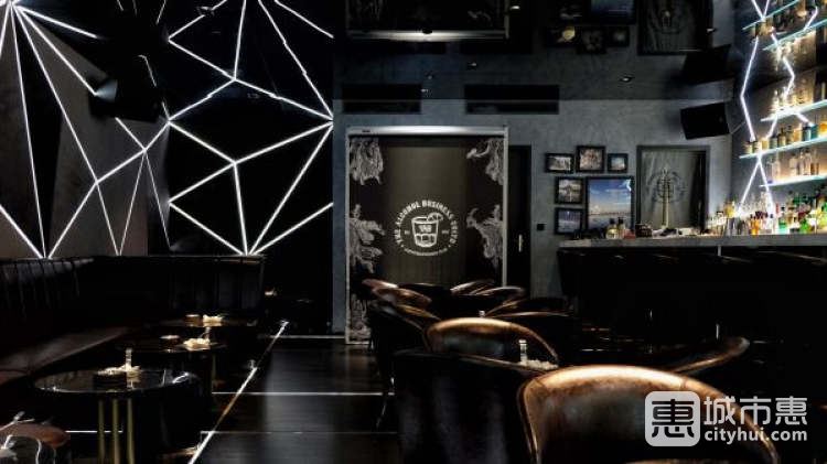 T.A.B Cocktail Whisky Club