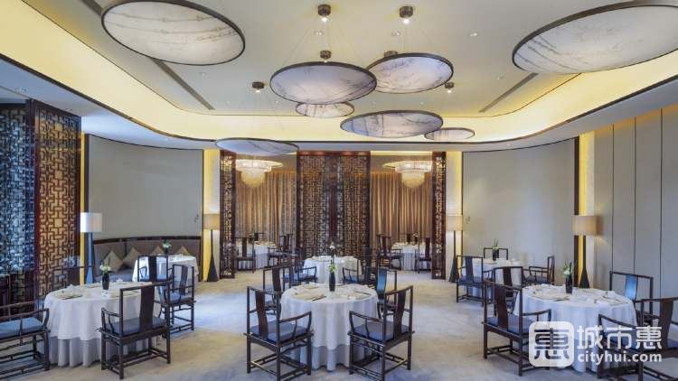 萬(wàn)達(dá)瑞華酒店·和餐廳